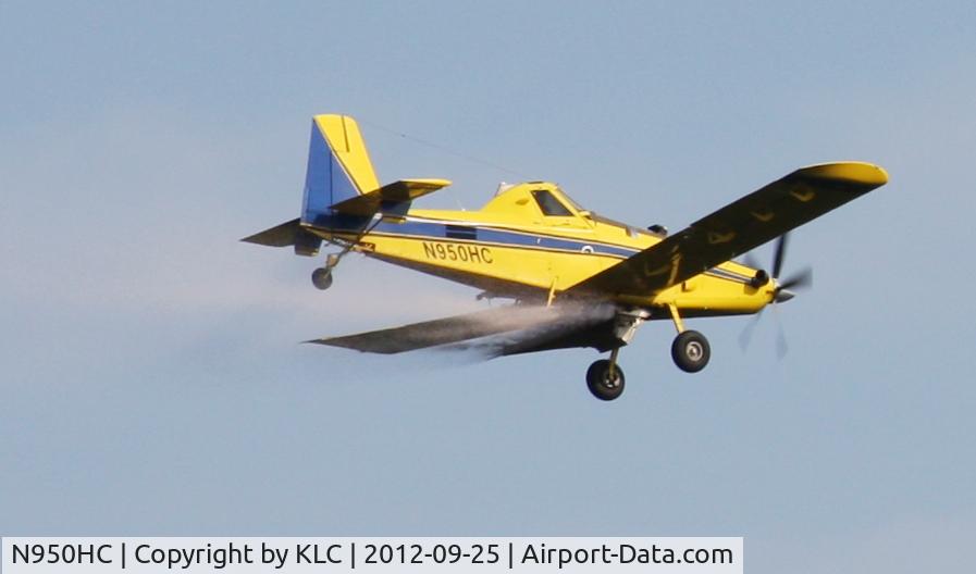 N950HC, Air Tractor Inc AT-802A C/N 802A-0233, Cool plane, too bad it was dropping who knows what all around my house all day long today! And right on top of me!