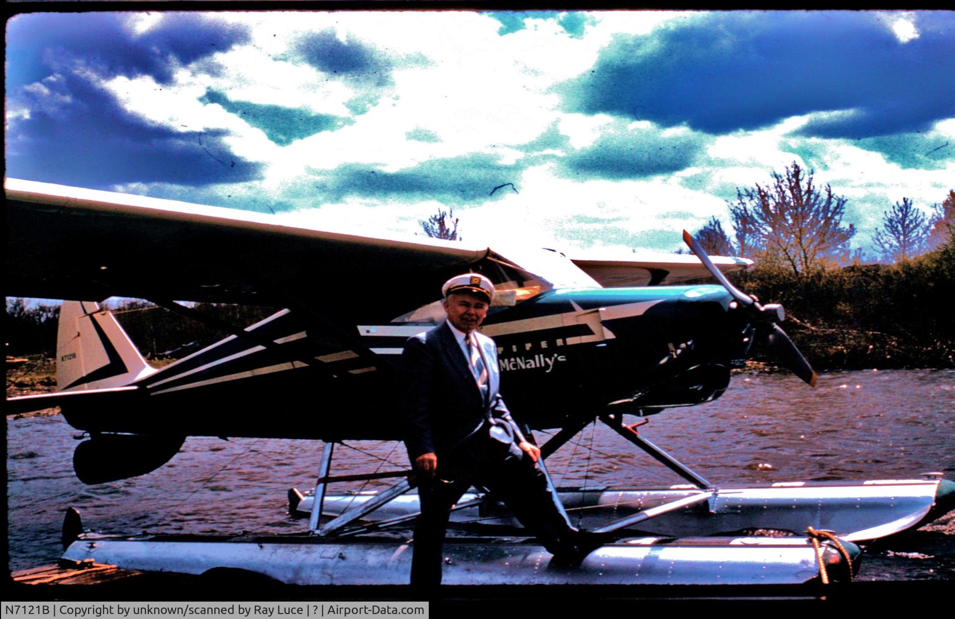 N7121B, 1956 Piper PA-22S-150 C/N 22-4339, found slide from auction. Boxmarked 