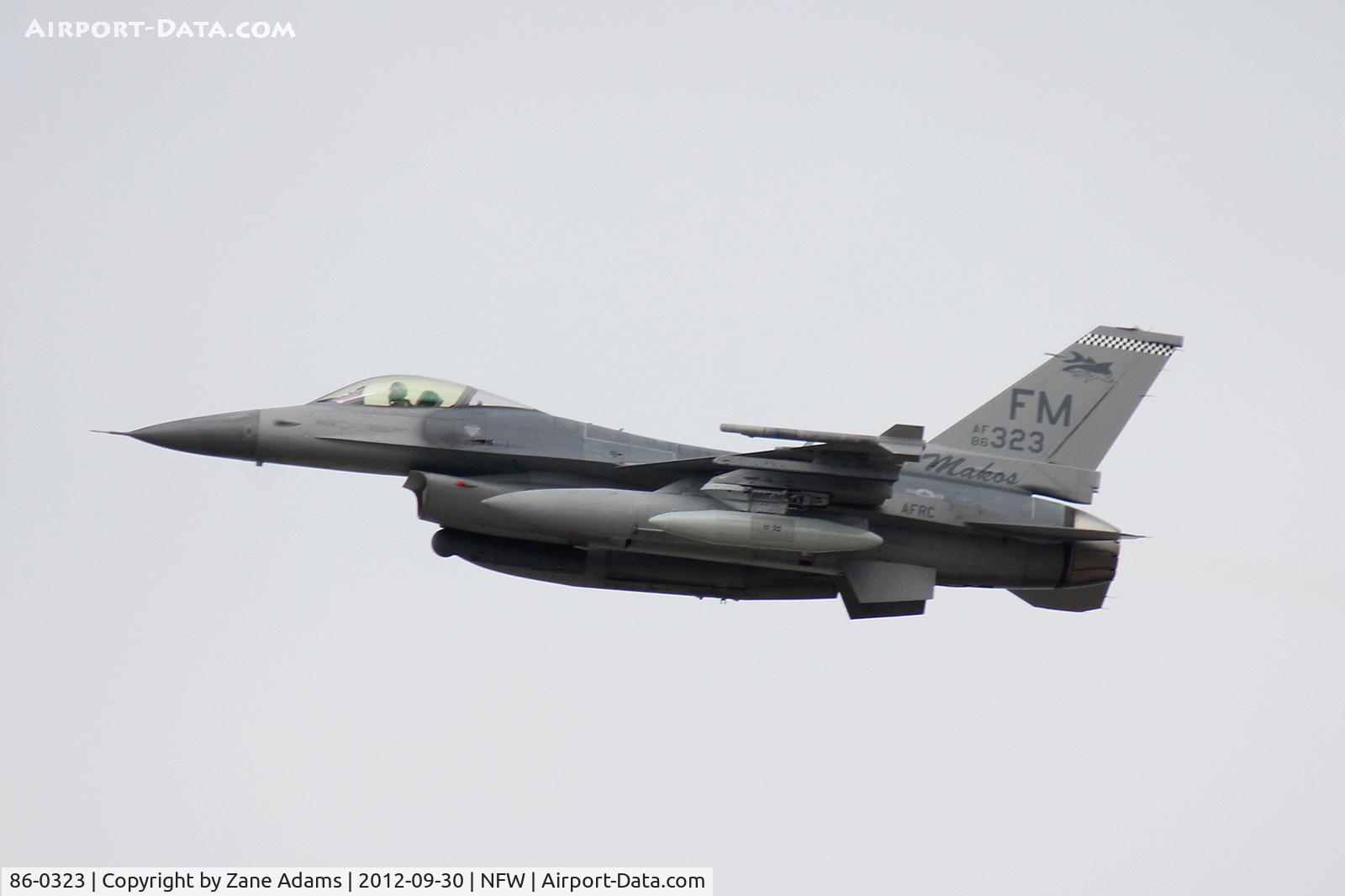 86-0323, 1986 Lockheed F-16C Fighting Falcon C/N 5C-429, Departing NAS Fort Worth
