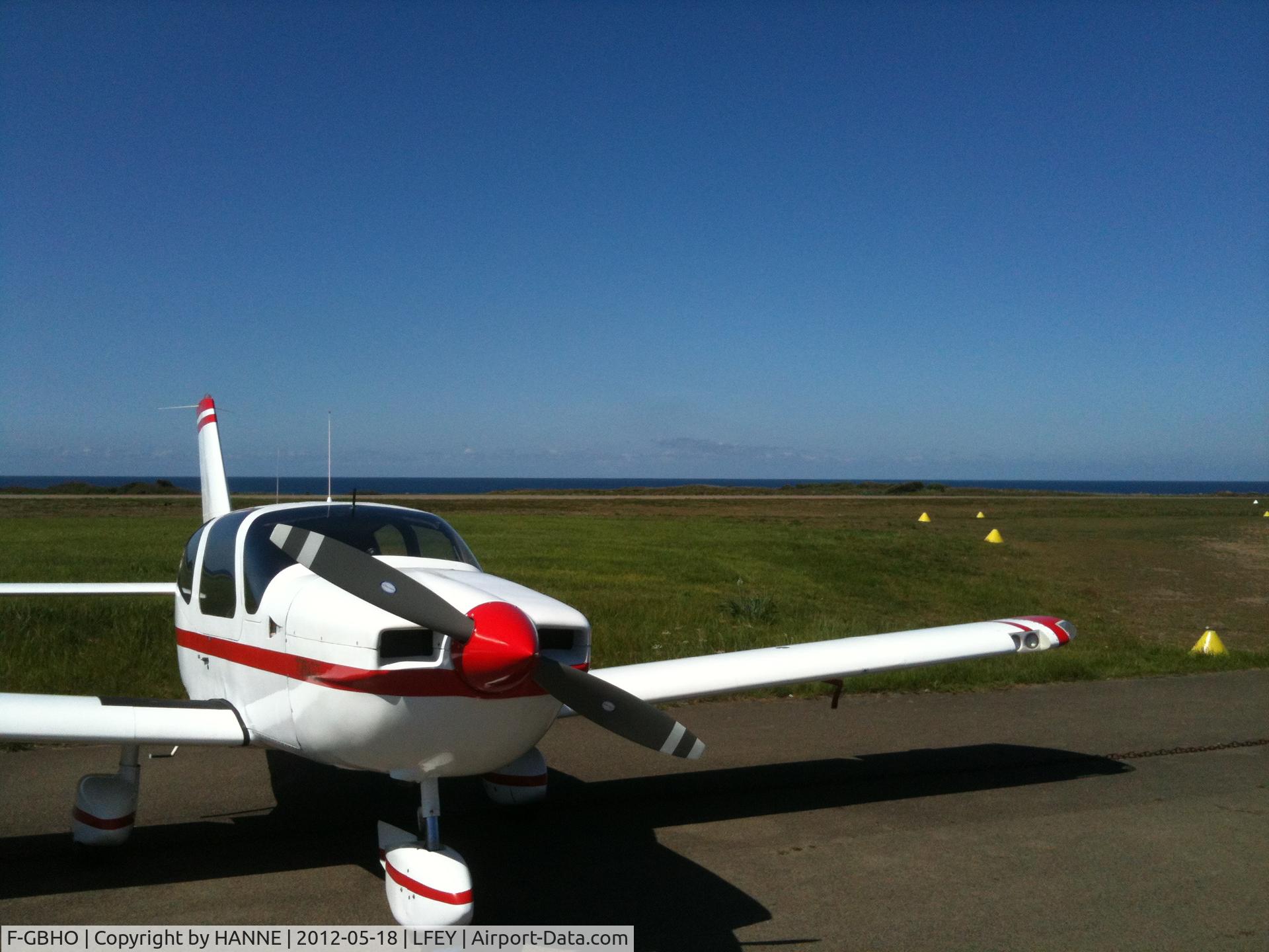 F-GBHO, 1979 Socata TB-10 Tobago C/N 31, SOCATA TB10 AT ILE D IEU