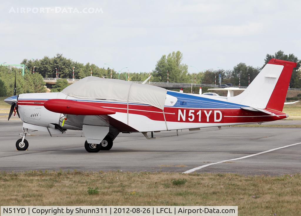 N51YD, Beech F33A Bonanza C/N CE-867, Parked near The control Tower