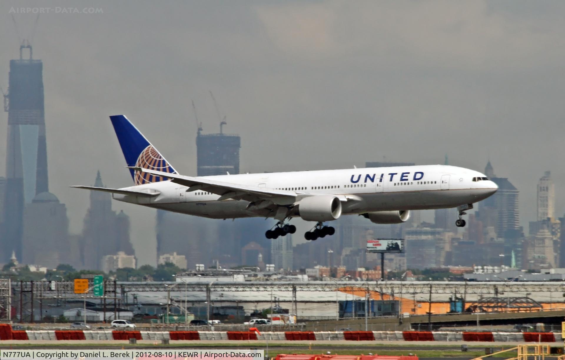 N777UA, 1995 Boeing 777-222 C/N 26916, With its appropriate registration, this aircraft was United's first Boeing Triple-7