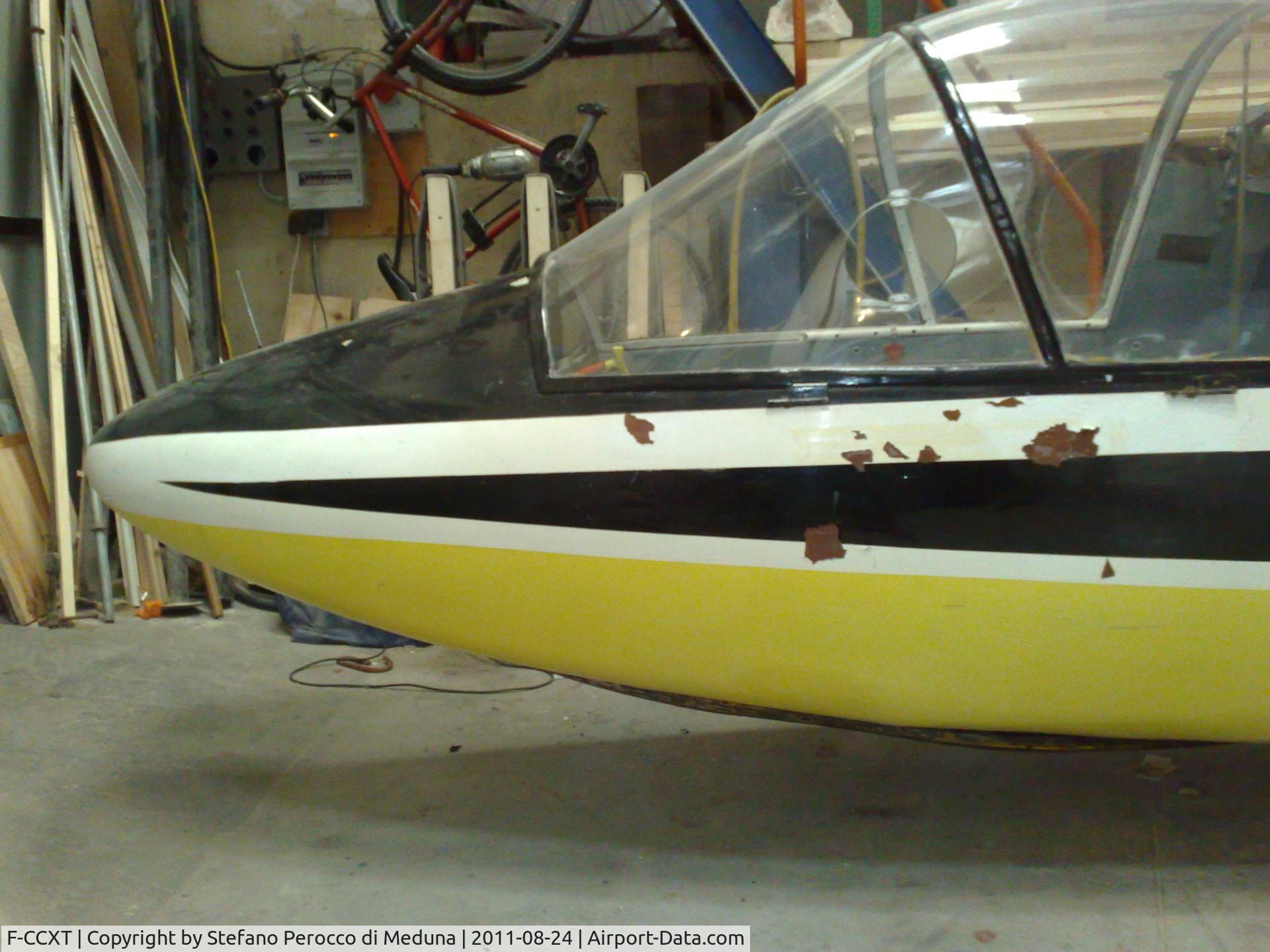 F-CCXT, Carmam M-200 Foehn C/N 5, now in restauration, will fly again in spring 2013