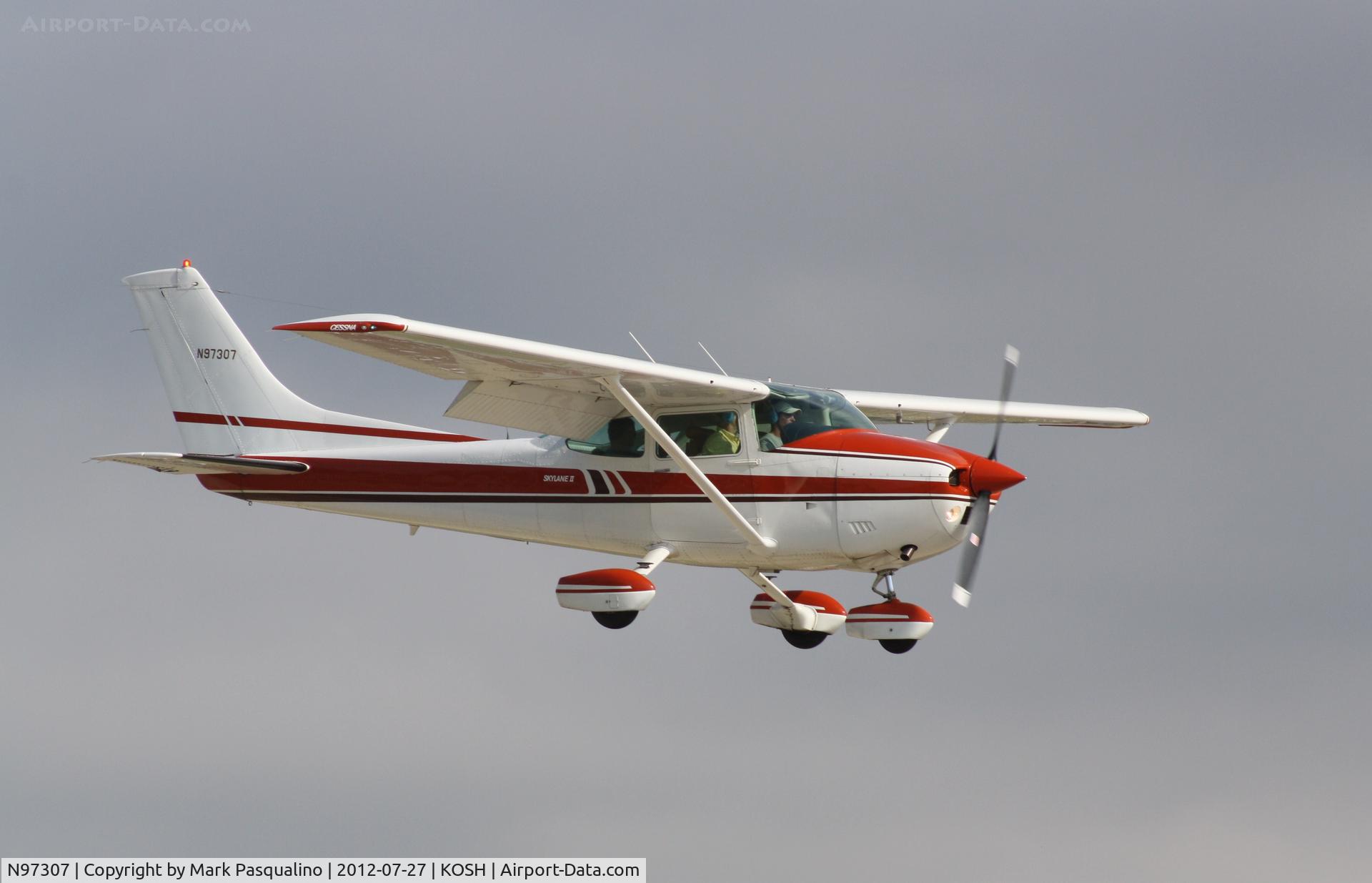 N97307, 1979 Cessna 182Q Skylane C/N 18267052, Cessna 182Q
