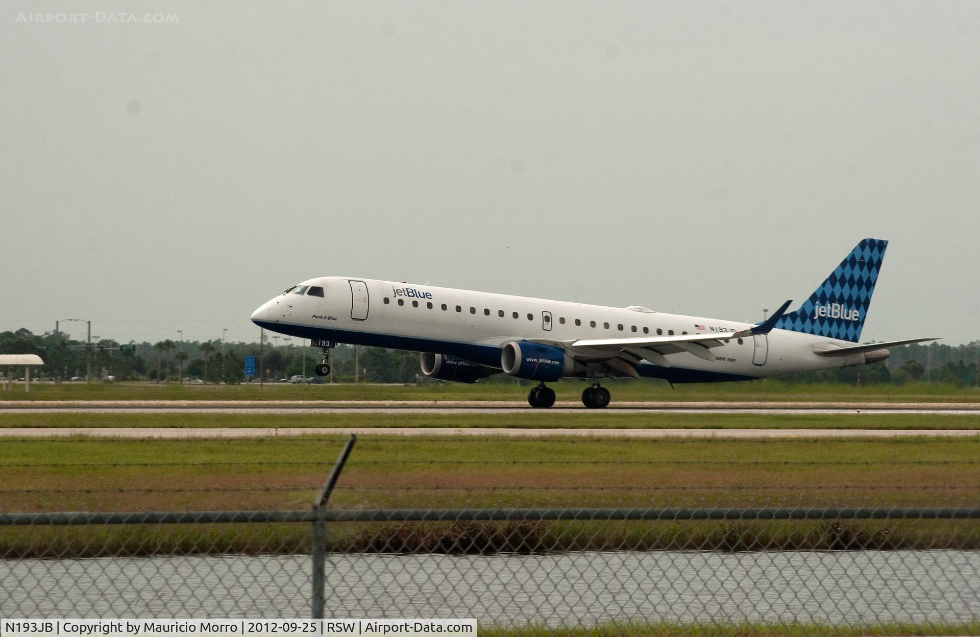 N193JB, 2005 Embraer 190AR (ERJ-190-100IGW) C/N 19000017, Landing at RWY 6