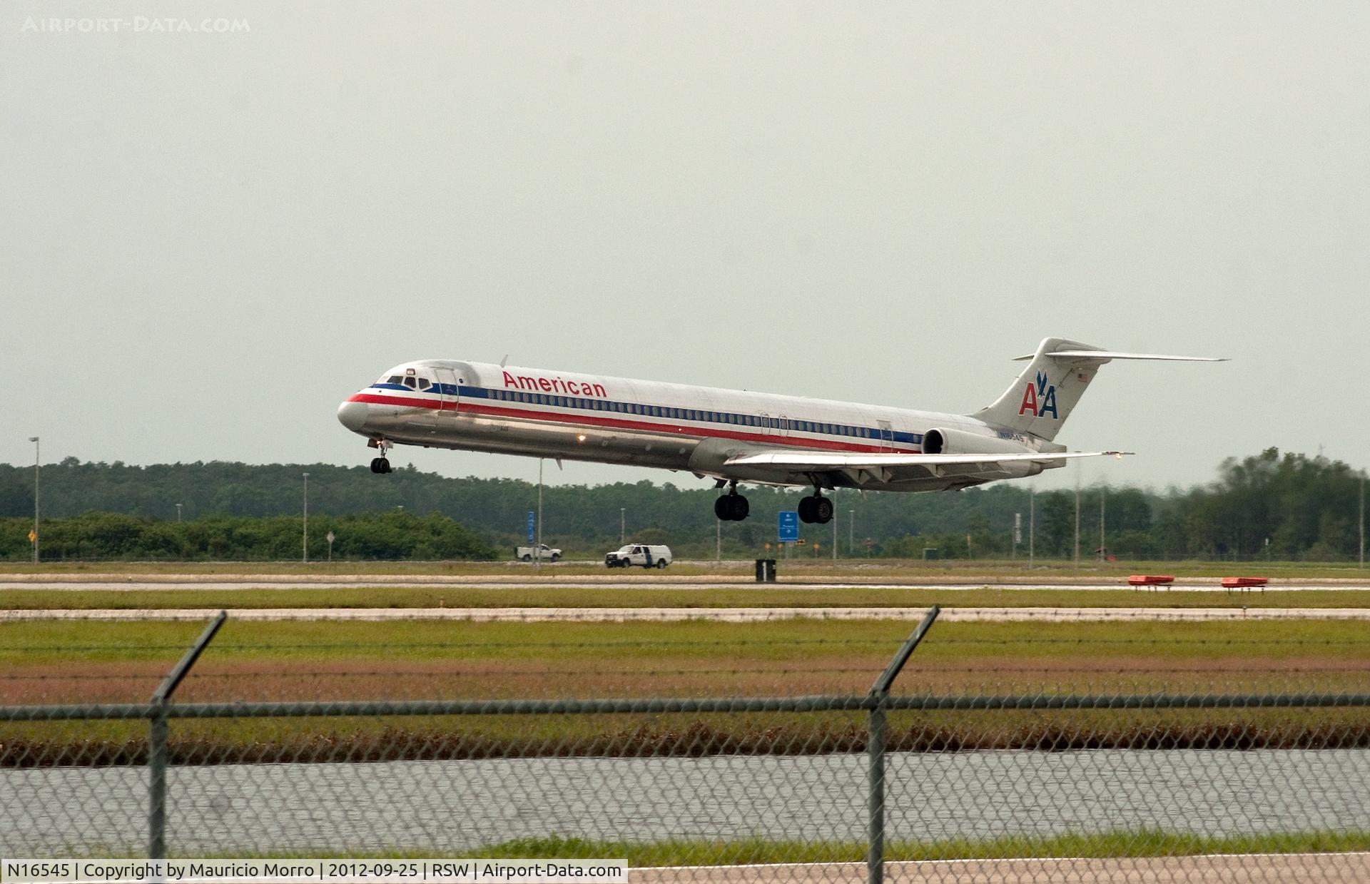 N16545, 1990 McDonnell Douglas MD-82 (DC-9-82) C/N 53027, Landing at RWY 6