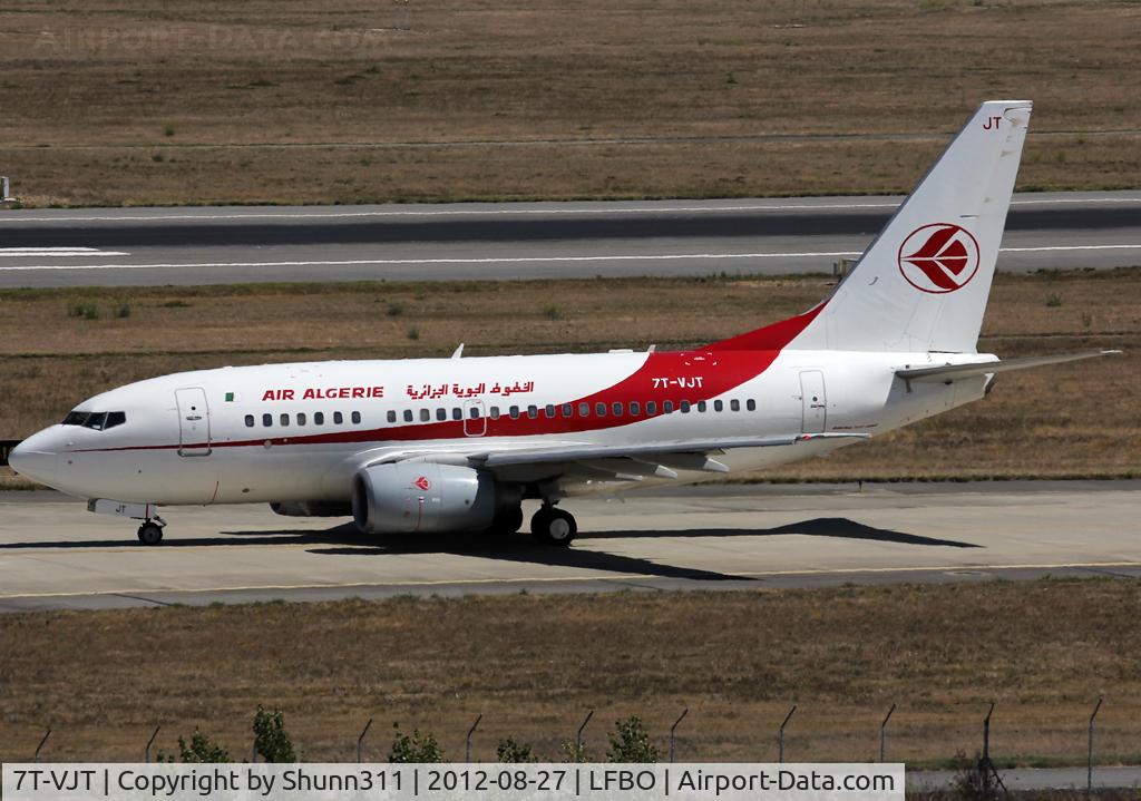7T-VJT, 2002 Boeing 737-6D6 C/N 30546, Taxiing holding point rwy 14R for departure... New c/s but old engines c/s