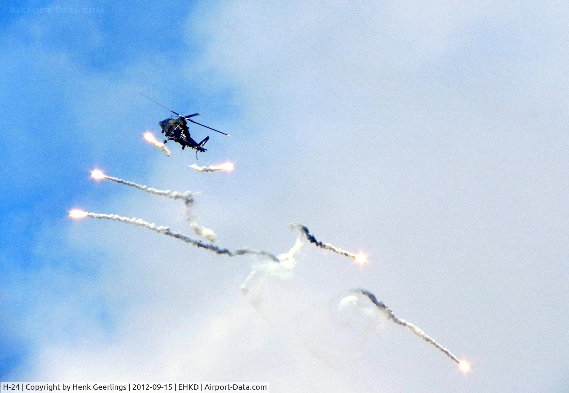H-24, Agusta A-109BA C/N 0324, Heldair Air Show , 15 Sep 2012  at Den Helder Airport 

A109 Display Team - Flares