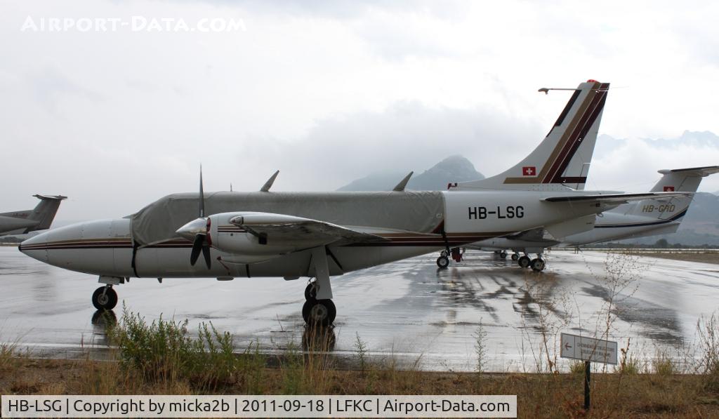 HB-LSG, 1982 Piper PA-60-602P Aerostar C/N 60-8265033, Parked