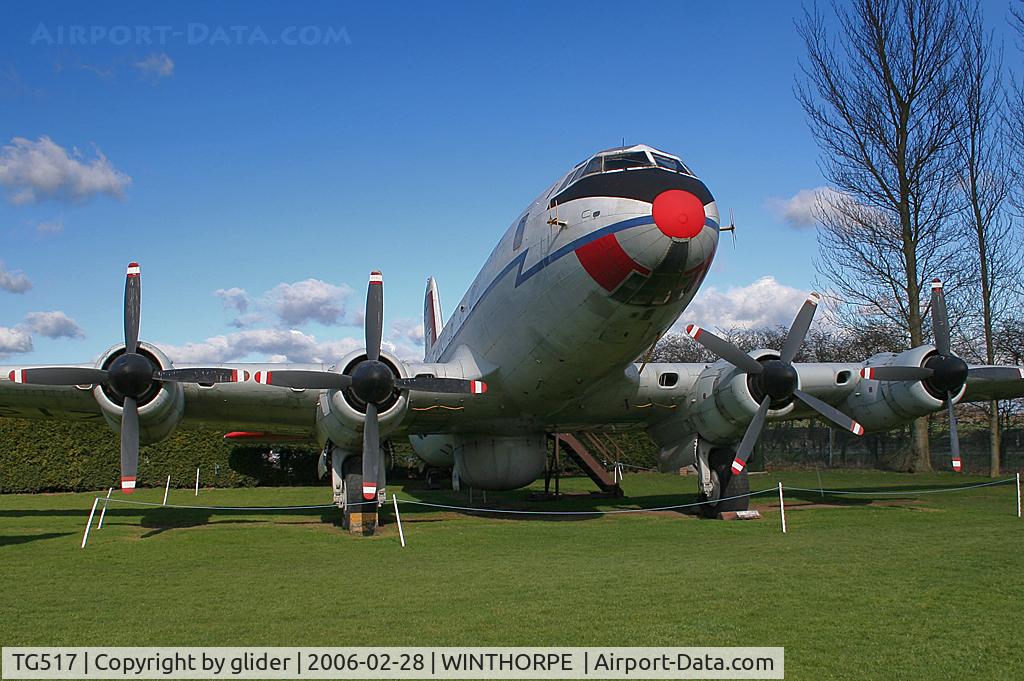 TG517, 1948 Handley Page Hastings T.5 C/N HP67/21, Looking good at Newark