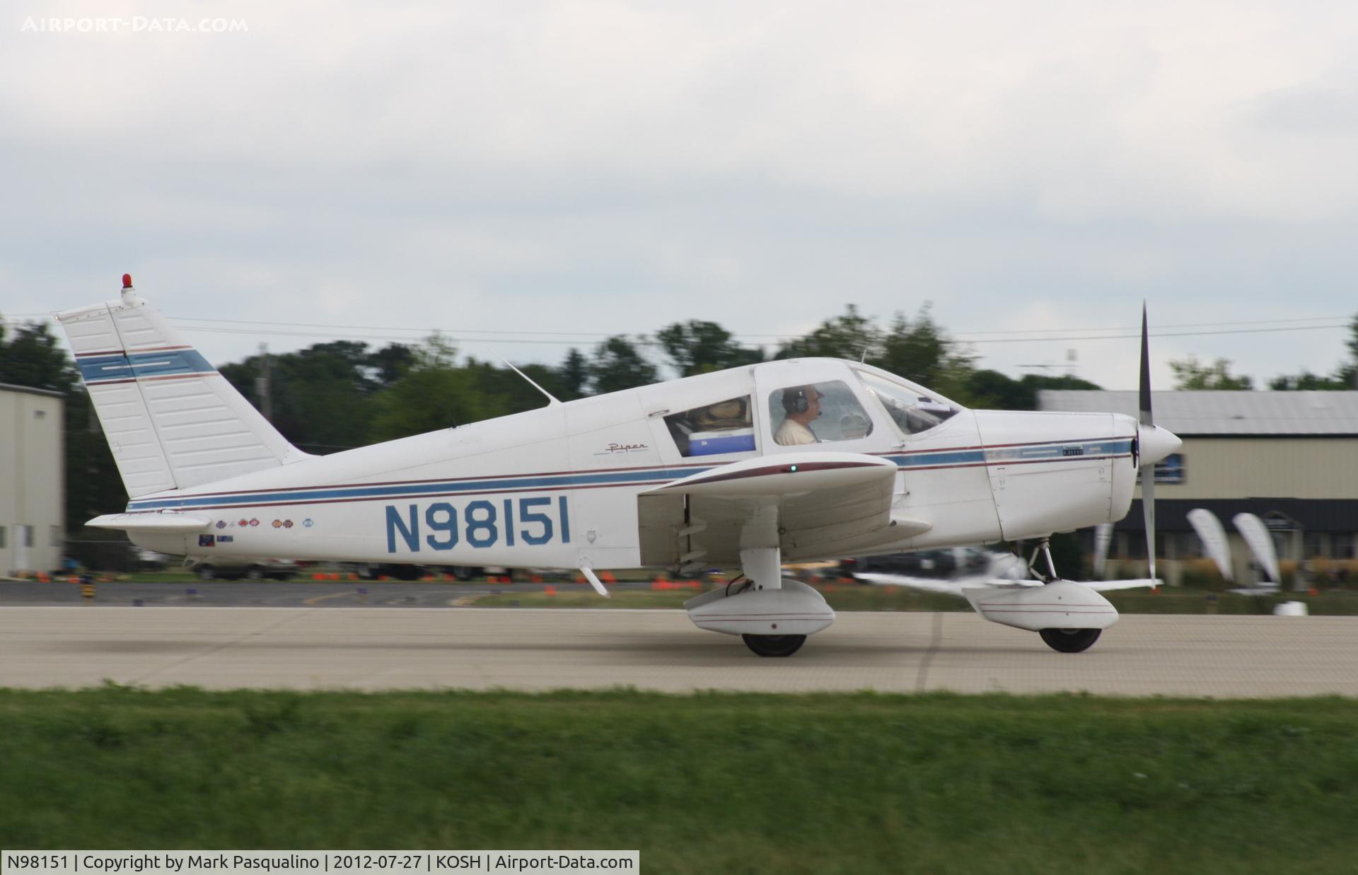 N98151, 1969 Piper PA-28-140 C/N 28-26076, Piper PA-28-140