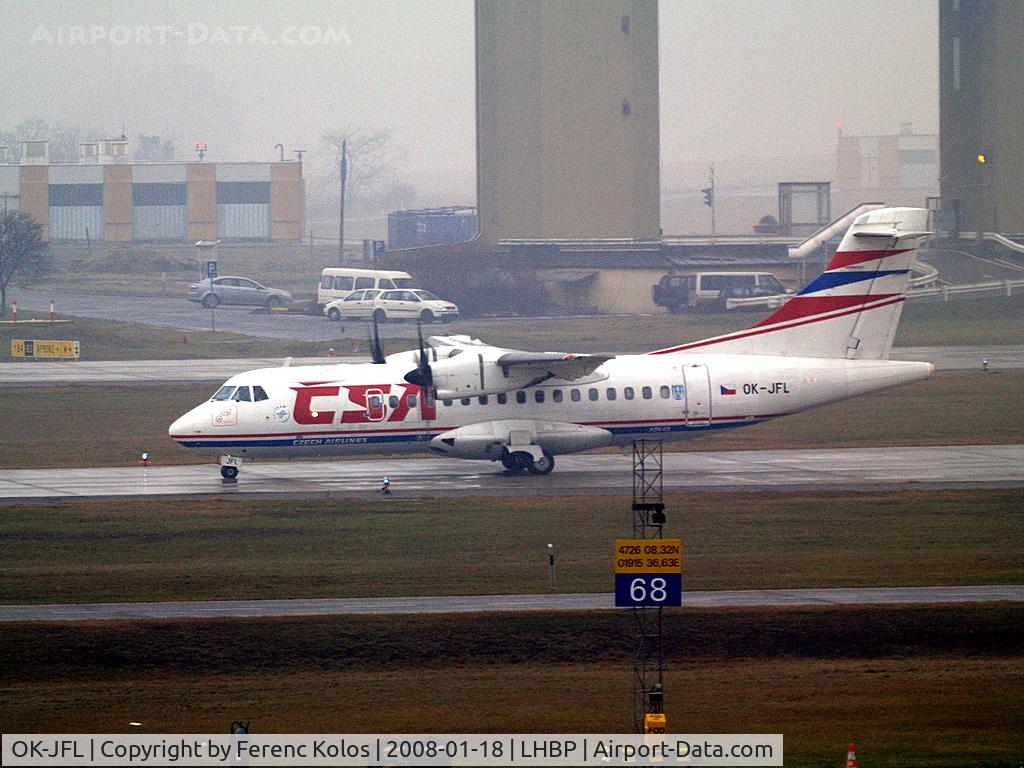 OK-JFL, 2004 ATR 42-500 C/N 629, Ferihegy
