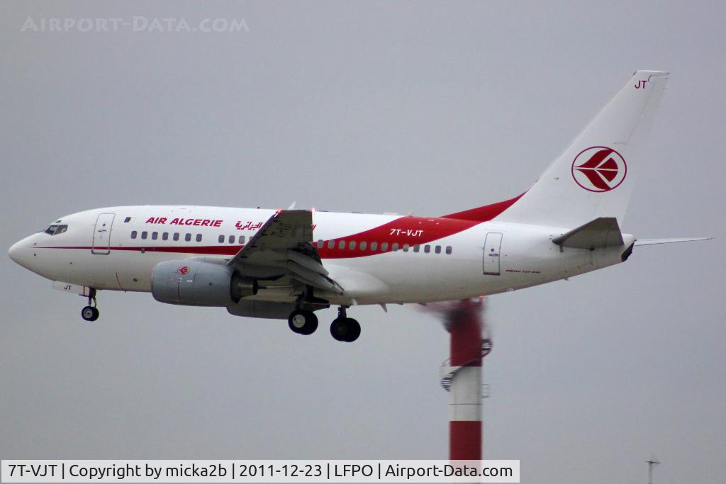 7T-VJT, 2002 Boeing 737-6D6 C/N 30546, Landing