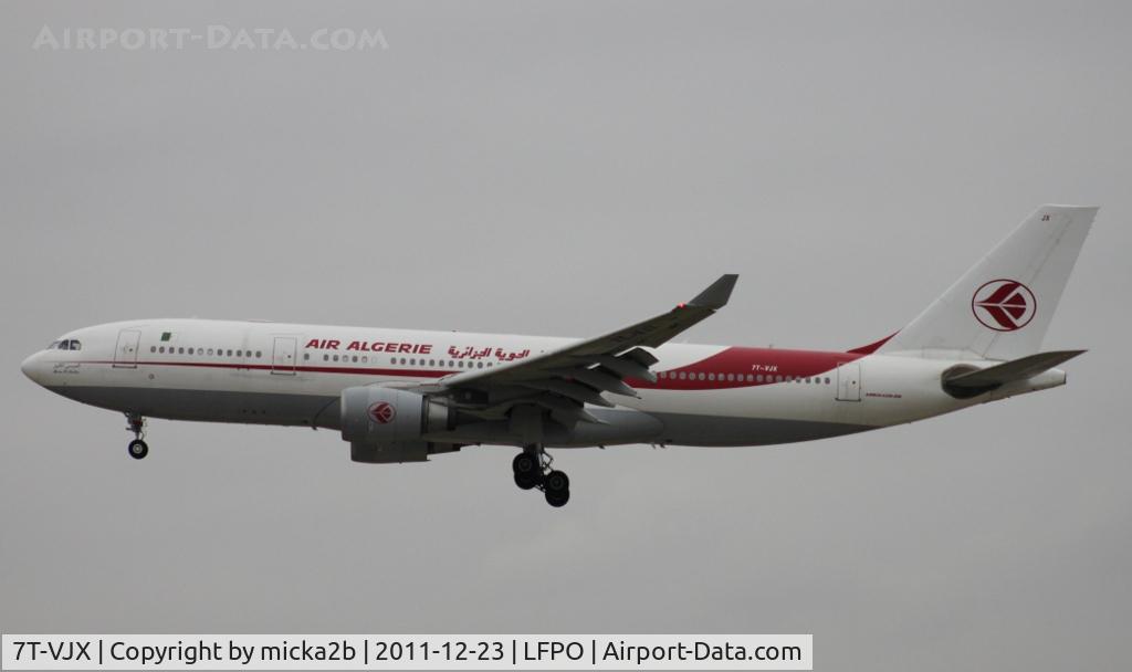 7T-VJX, 2005 Airbus A330-202 C/N 650, Landing