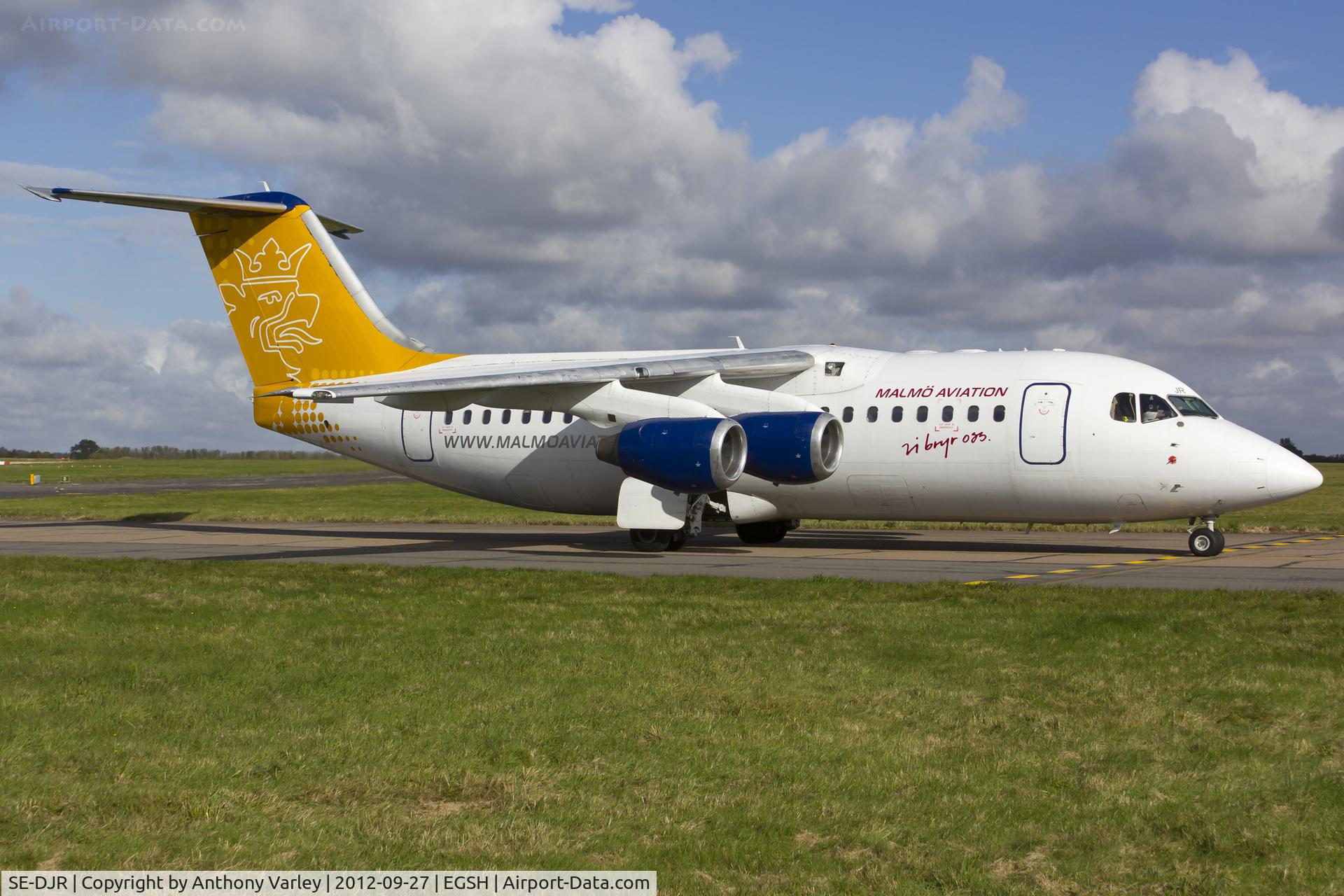 SE-DJR, 2001 BAE Systems Avro 146-RJ85 C/N E.2392, Arriving at EGSH.