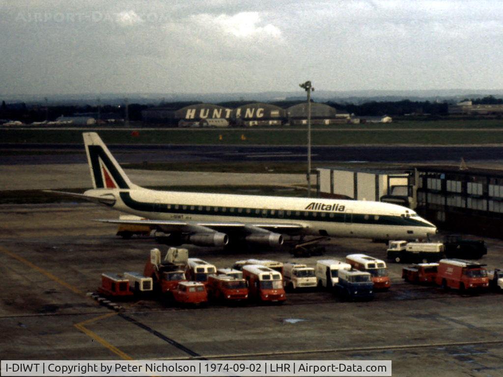 I-DIWT, 1964 Douglas DC-8-43 C/N 45666, DC-8-43 of Alitalia at the terminal at Heathrow in the Summer of 1974.