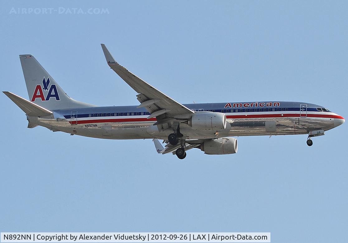 N892NN, 2012 Boeing 737-823 C/N 31145, Landing at the LAX.
