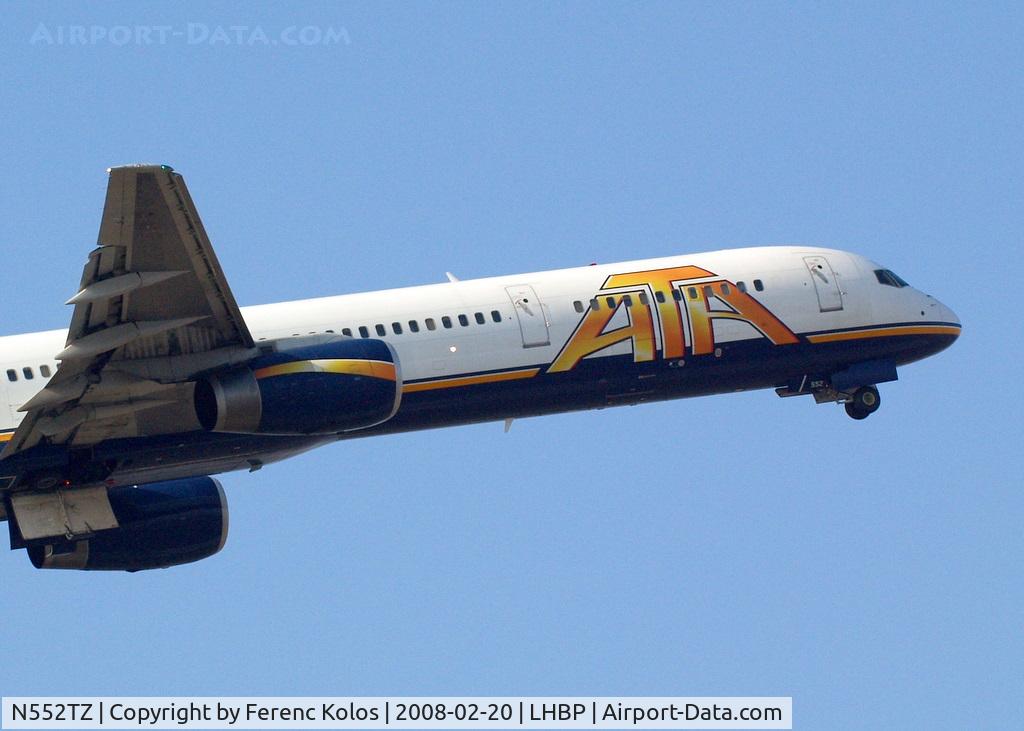 N552TZ, 2001 Boeing 757-33N C/N 32586, Ferihegy