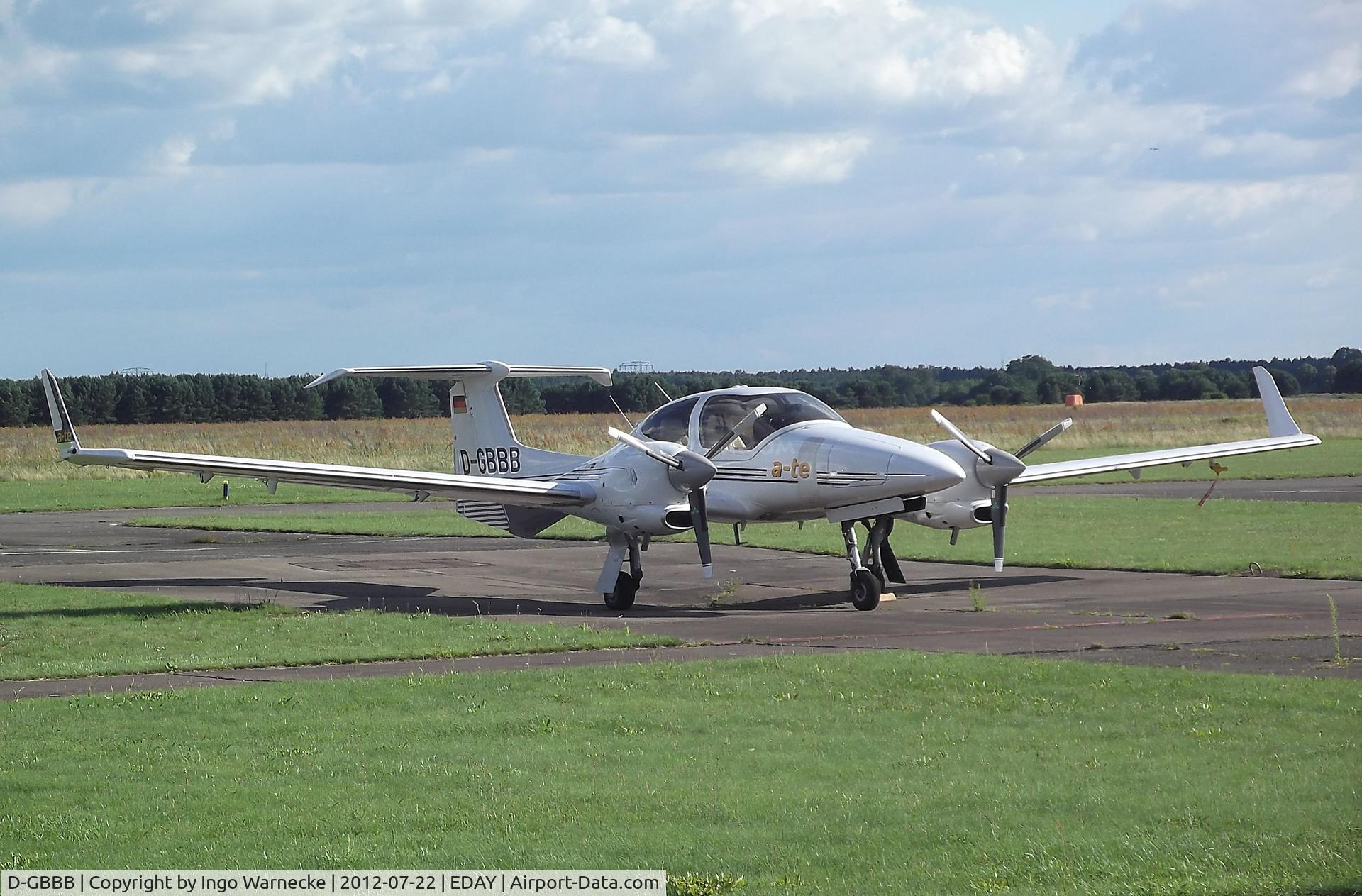 D-GBBB, 2005 Diamond DA-42 Twin Star C/N 42.055, Diamond DA-42 Twin Star at Strausberg airfield