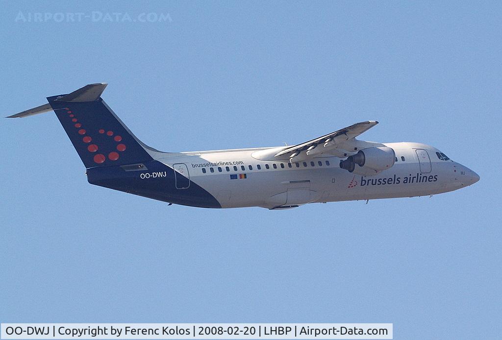 OO-DWJ, 1999 British Aerospace Avro 146-RJ100 C/N E3355, Ferihegy