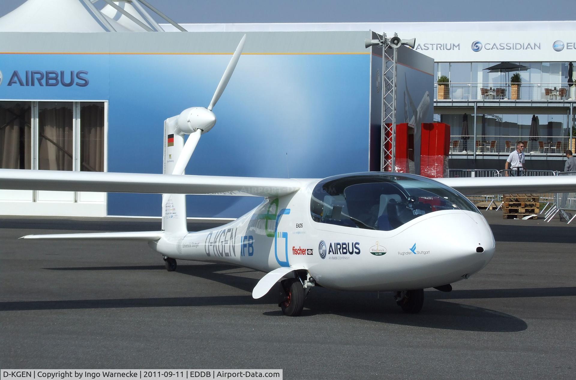 D-KGEN, 2011 Akaflieg Stuttgart e-Genius C/N 01, Akaflieg Stuttgart e-Genius with electric motor at ILA 2012, Berlin