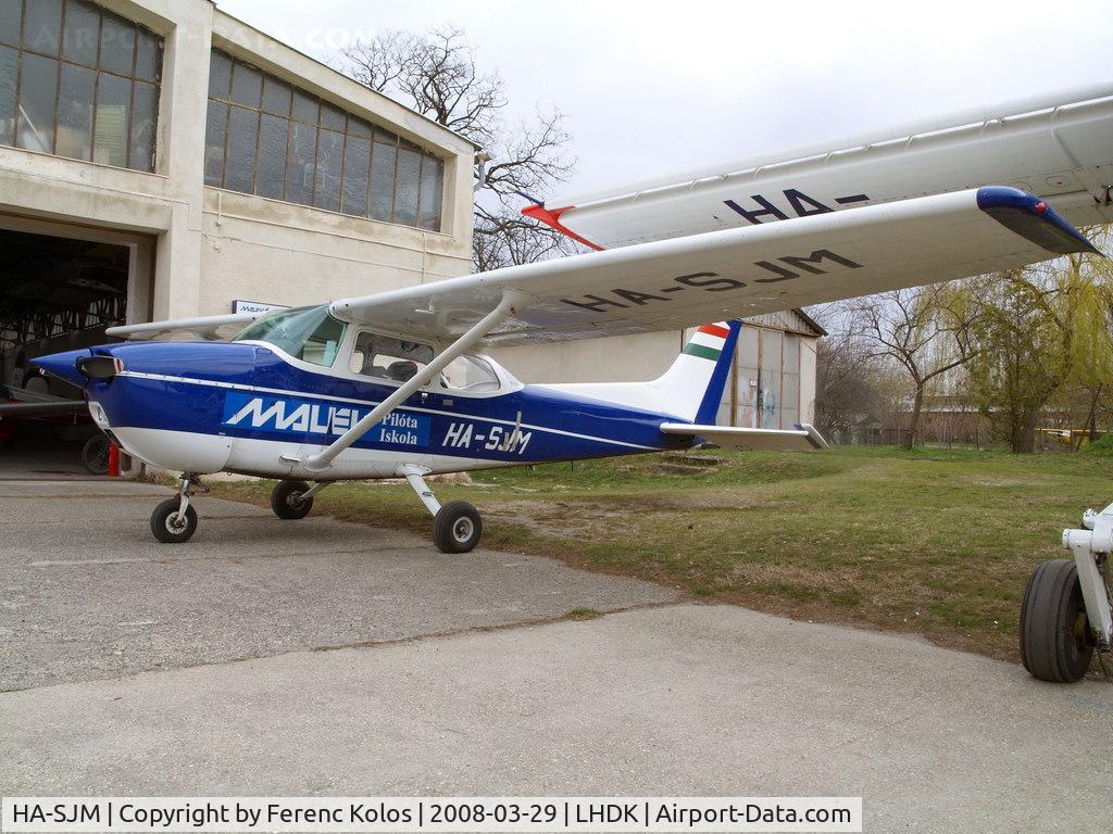 HA-SJM, Cessna 172M C/N 17261908, Dunakeszi
