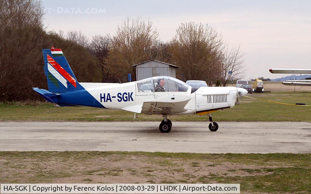 HA-SGK, 1982 Zlin Z-142 C/N 0346, Dunakeszi