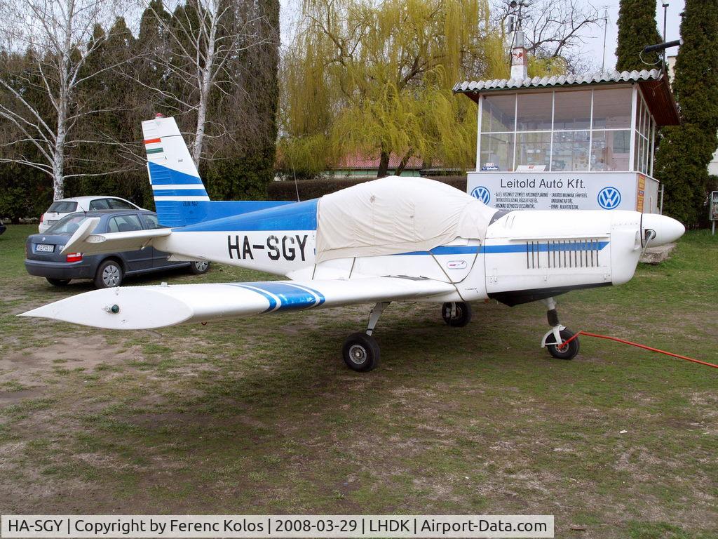 HA-SGY, 1989 Zlin Z-142 C/N 0487, Dunakeszi