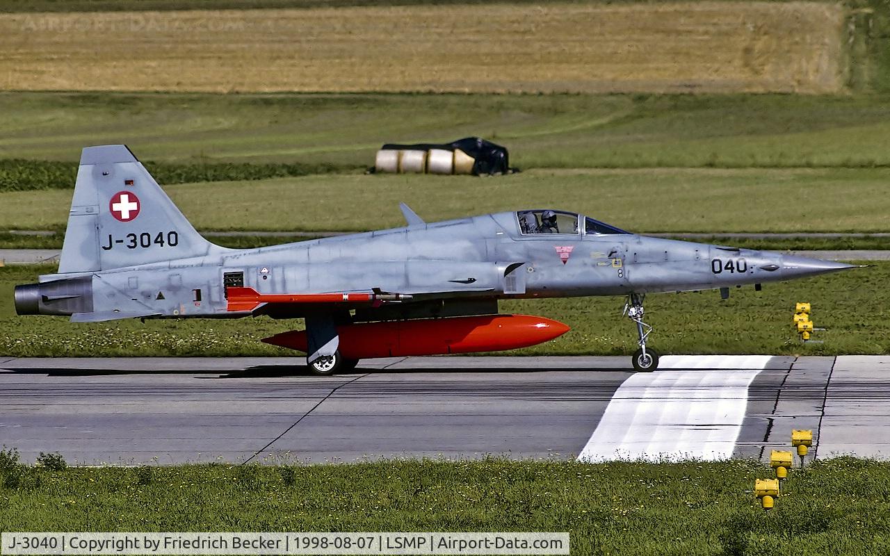 J-3040, Northrop F-5E Tiger II C/N L.1040, departure from Payerne AB