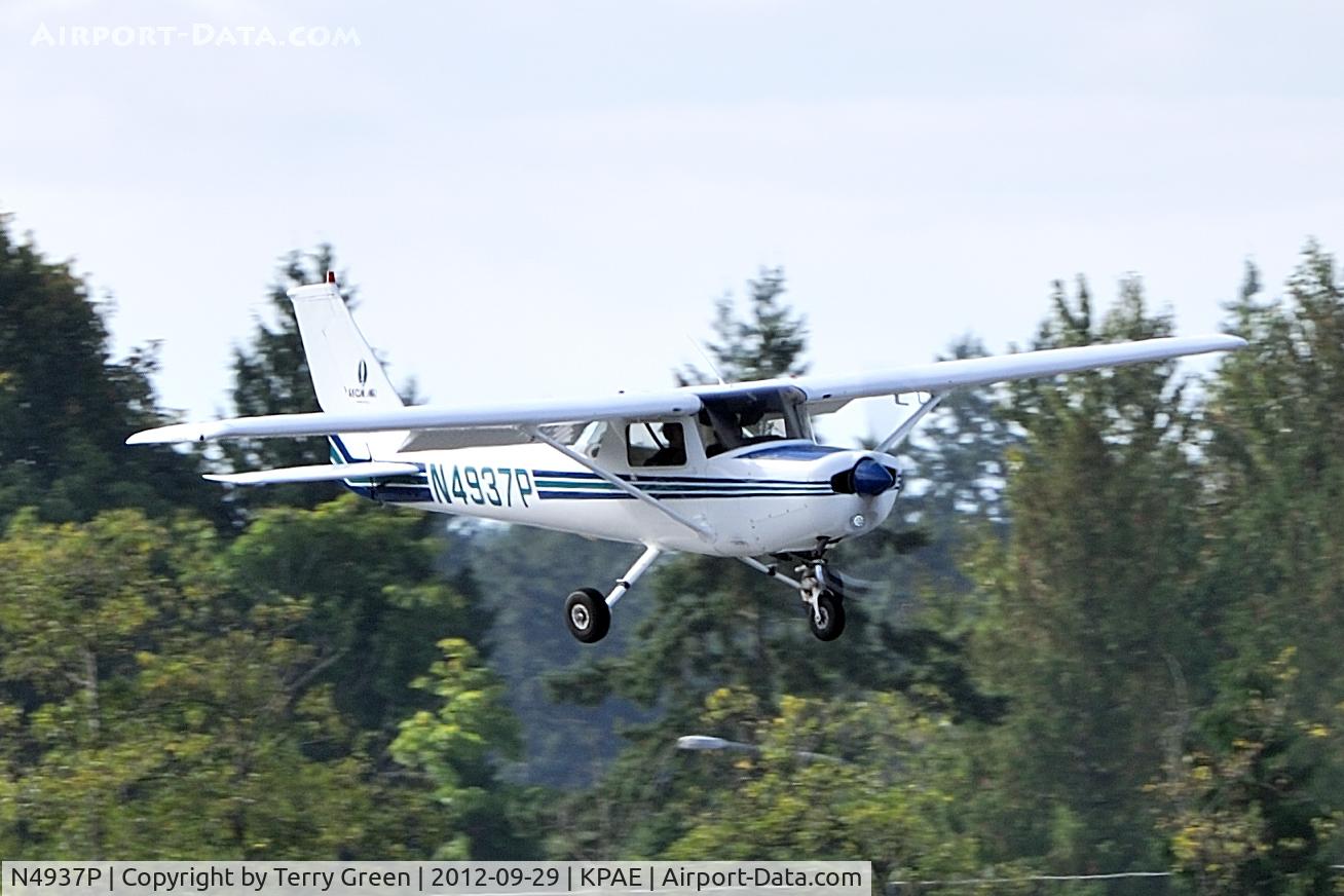 N4937P, 1981 Cessna 152 C/N 15284849, Snohomish County Airport aka Paine Field