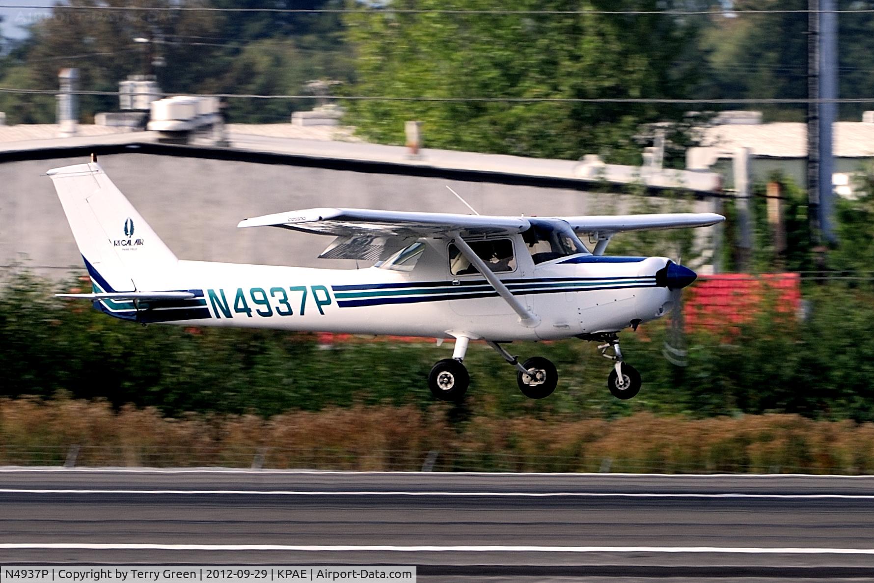 N4937P, 1981 Cessna 152 C/N 15284849, Snohomish County Airport aka Paine Field