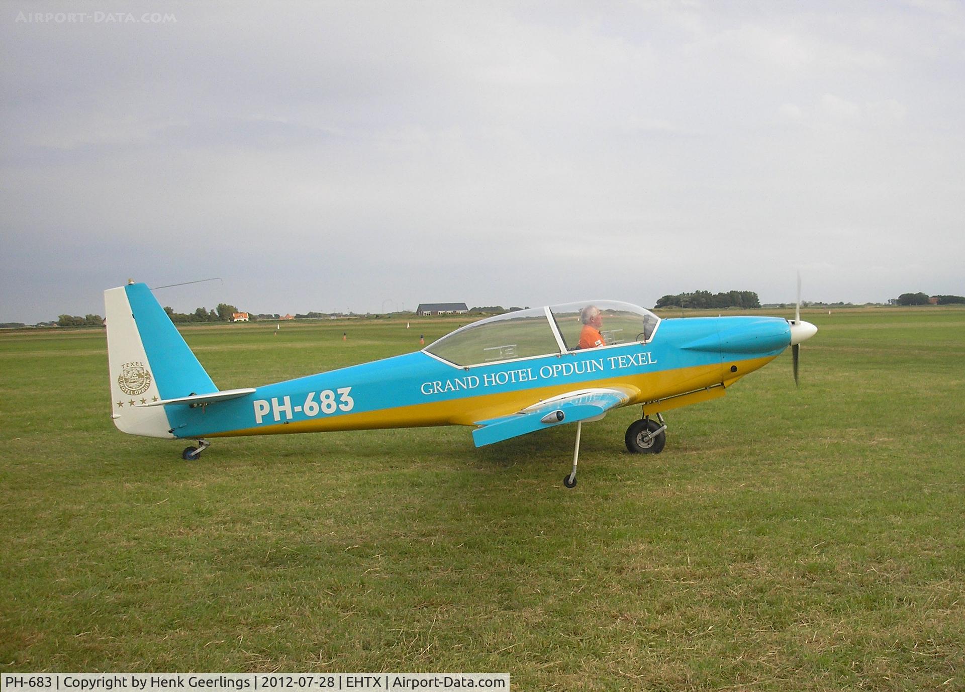 PH-683, Sportavia-Putzer RF-5B Sperber C/N 51054, Texel Air Show