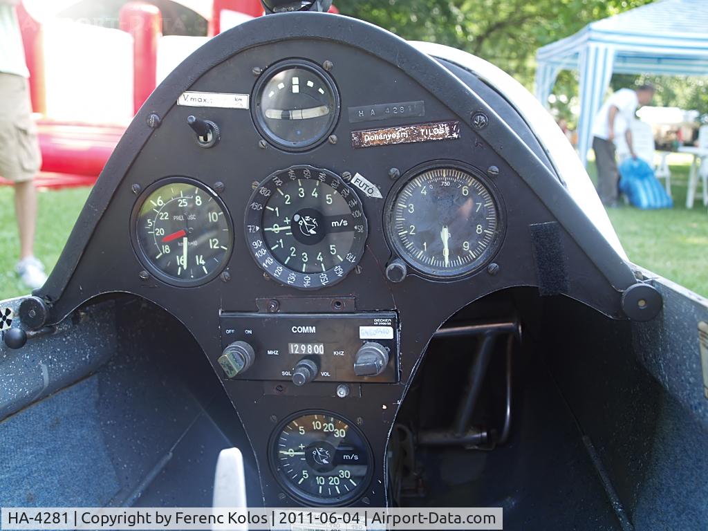 HA-4281, 1984 VTC/Jastreb Standard Cirrus 75 C/N 282, Városliget