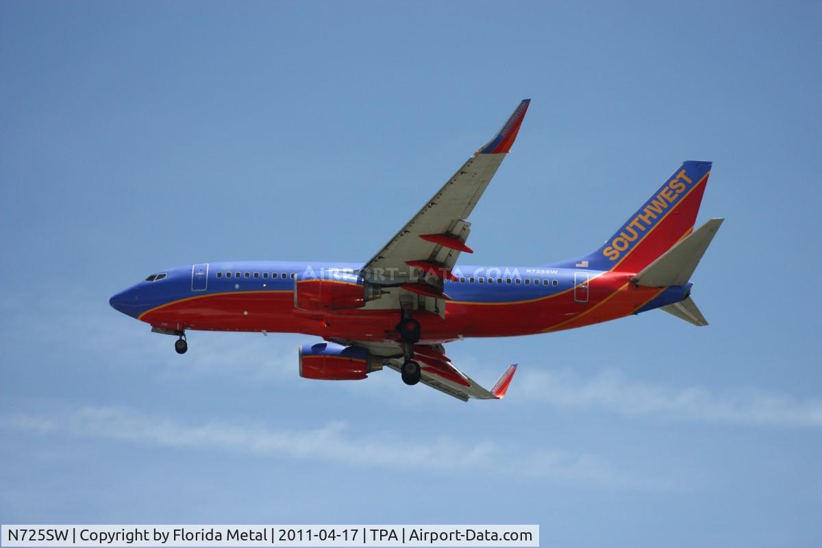 N725SW, 1999 Boeing 737-7H4 C/N 27857, Southwest 737