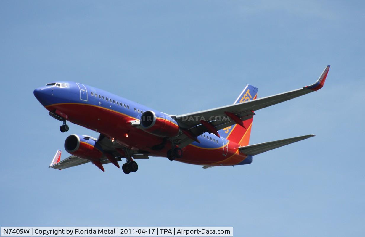 N740SW, 1998 Boeing 737-7H4 C/N 29276, Southwest 737