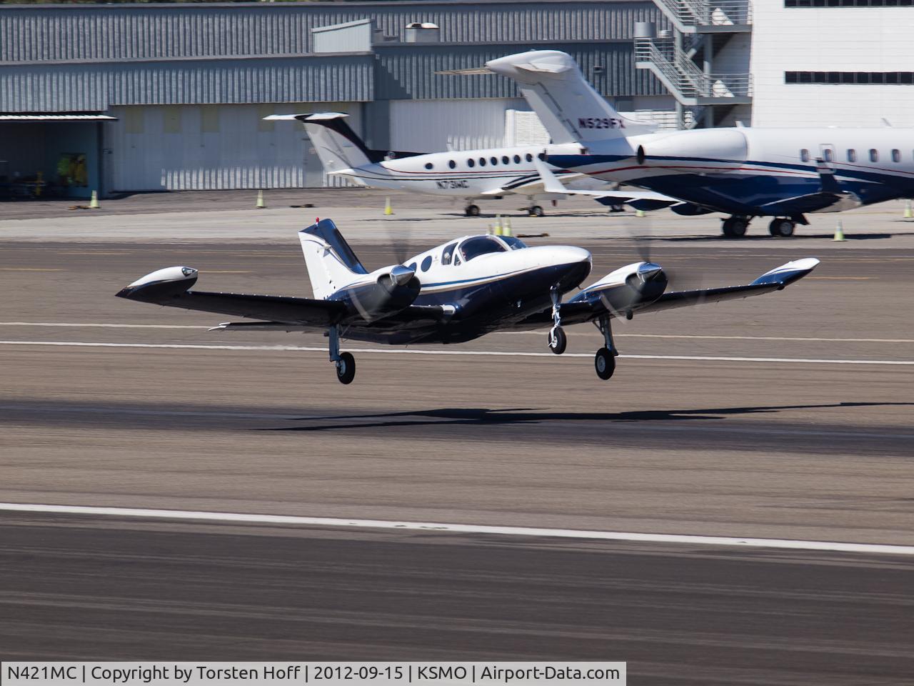 N421MC, 1972 Cessna 421B Golden Eagle C/N 421B0321, N421MC departing from RWY 03