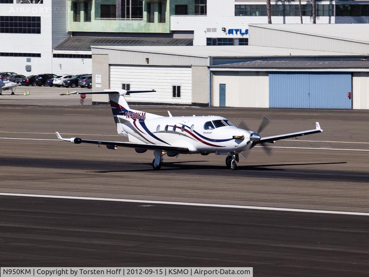 N950KM, 2004 Pilatus PC-12/45 C/N 540, N950KM arriving on RWY 03