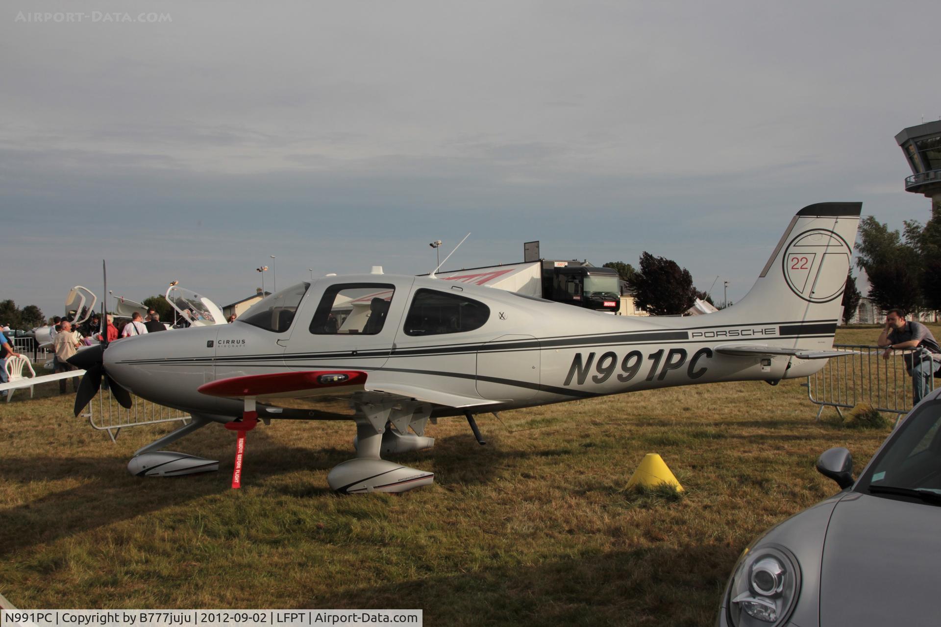 N991PC, 2012 Cirrus SR22T C/N 0311, on display at pontoise airshow 2012