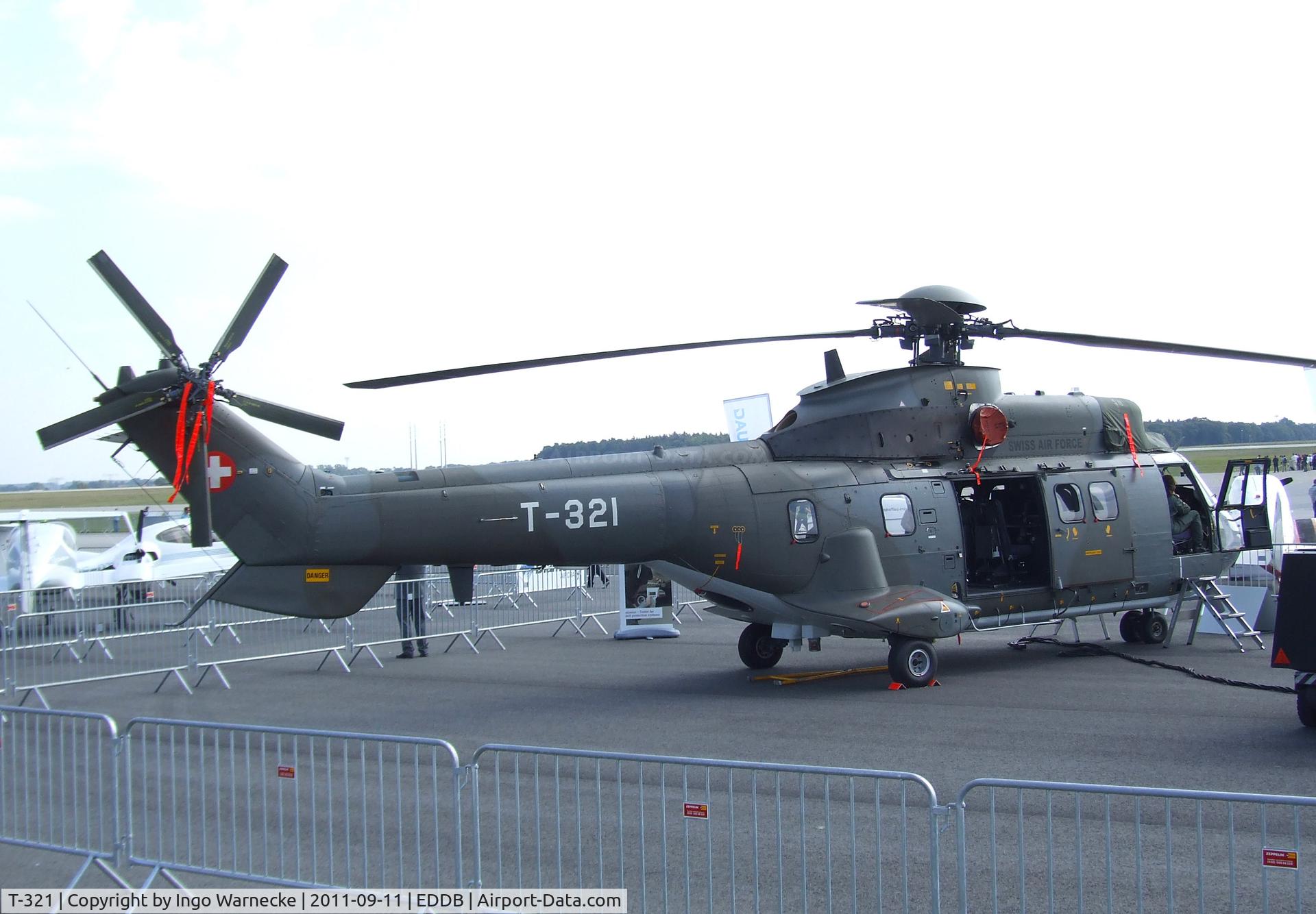 T-321, Aerospatiale AS-332M1 Super Puma C/N 2353, Aerospatiale AS.332M-1 Super Puma of the Swiss Air Force at ILA 2012, Berlin