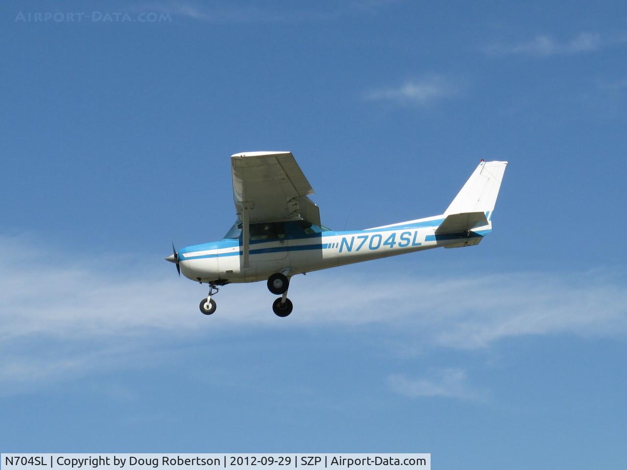N704SL, 1976 Cessna 150M C/N 15078837, 1976 Cessna 150M, Continental O-200 100 Hp, on final Rwy 22