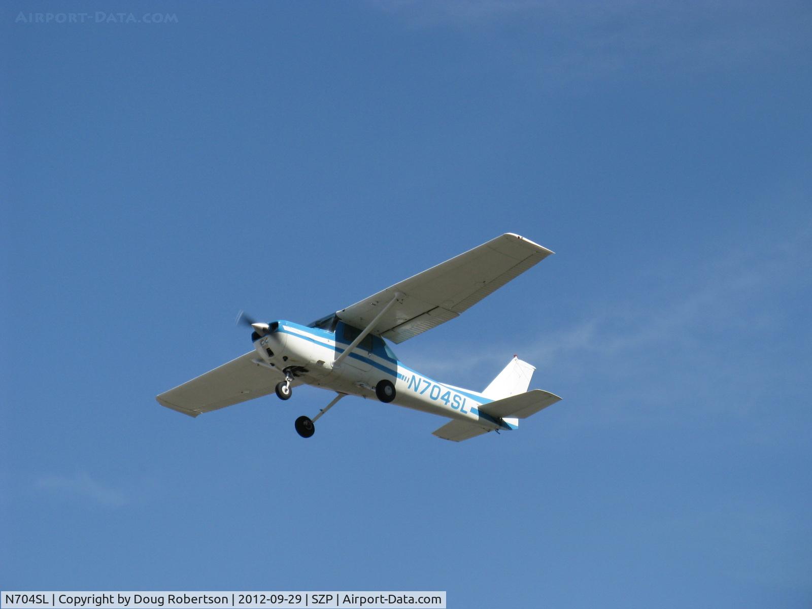 N704SL, 1976 Cessna 150M C/N 15078837, 1976 Cessna 150M, Continental O-200 100 Hp, takeoff climb Rwy 22