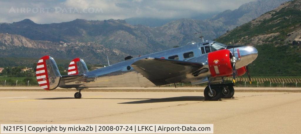 N21FS, 1952 Beech Expeditor 3NM C/N CA-138, Parked