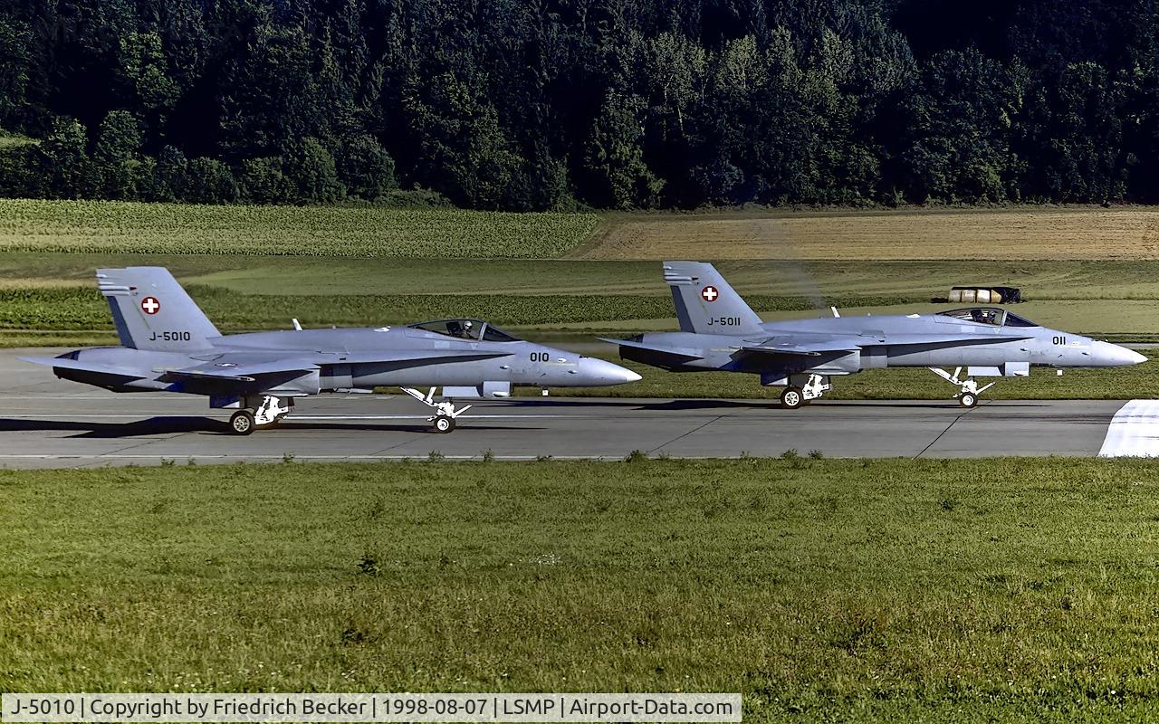 J-5010, McDonnell Douglas F/A-18C Hornet C/N 1345, lined up for departure