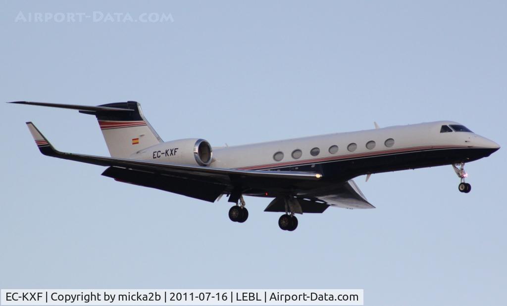 EC-KXF, 2008 Gulfstream Aerospace GV-SP (G550) C/N 5203, Landing