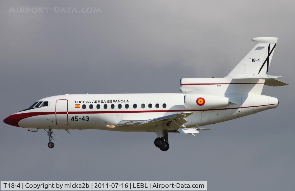 T18-4, 1989 Dassault Falcon 900B C/N 74, Landing