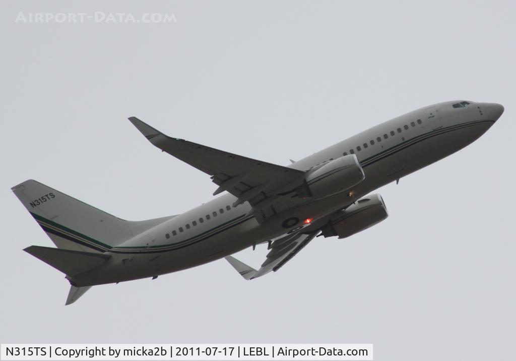N315TS, 2000 Boeing 737-7CU C/N 30772, Take off