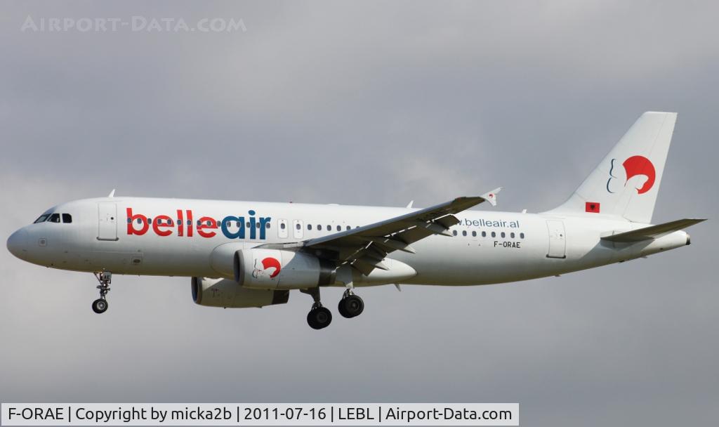 F-ORAE, 1995 Airbus A320-233 C/N 561, Landing