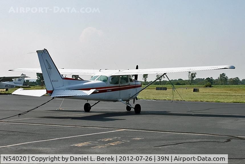 N54020, 1981 Cessna 172P C/N 17274848, Nice 1981 Skyhawk II resting at Princeton Airport