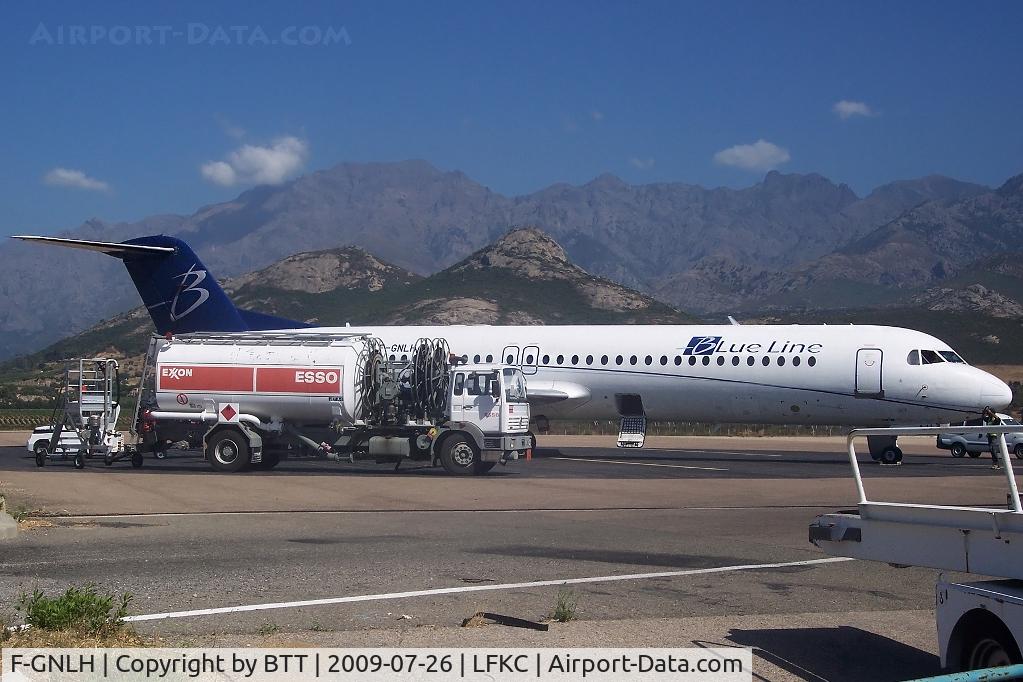 F-GNLH, 1991 Fokker 100 (F-28-0100) C/N 11311, Refueling