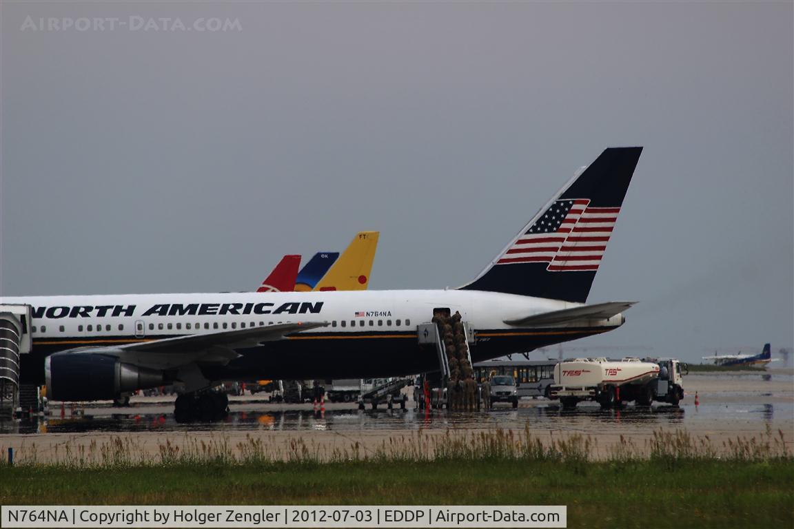 N764NA, 1993 Boeing 767-328 C/N 27135, Reloading ceremony in the american corner after a stop over on the way eastwards....
